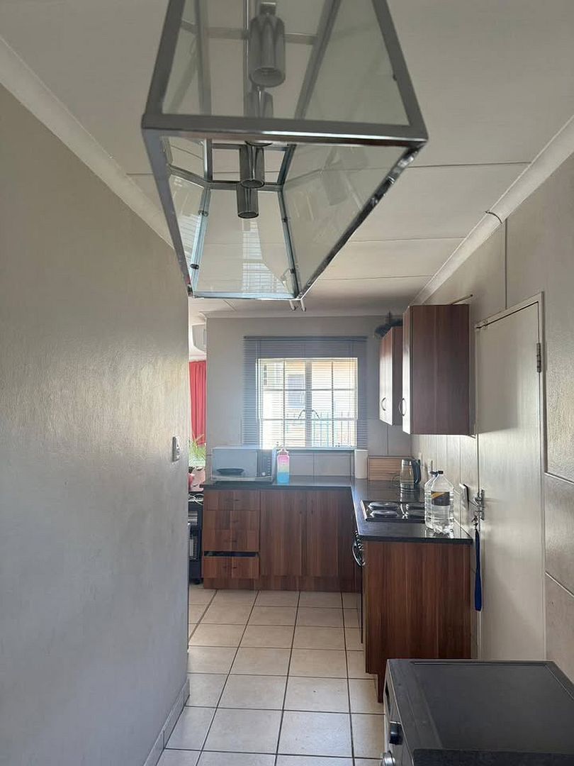 To Let 4 Bedroom Property for Rent in Waterkloof North West